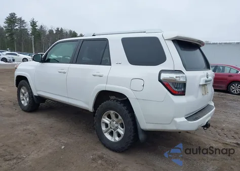 2015 Toyota 4Runner Sr5 Premium z USA, uszkodzony, nr VIN JTEBU5JR8F5271712
